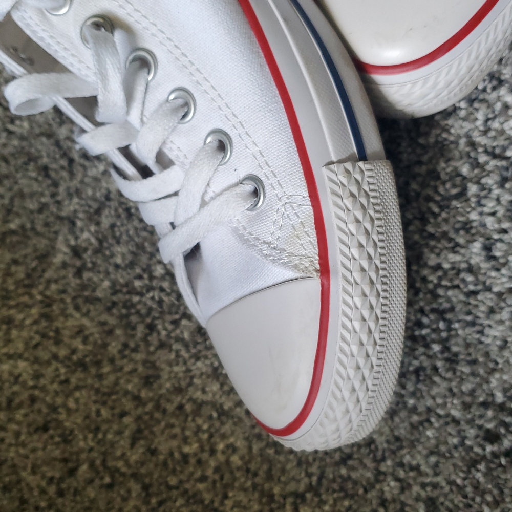 White Converse - Picture 3 of 7